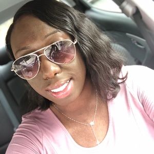 Meet your Posher, Shanti